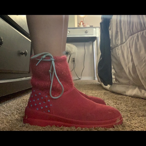 PINK uggs - Picture 3 of 3